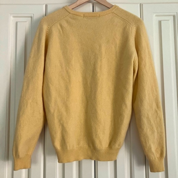 John Ashford Pure Wool 100% Wool Yellow VNeck Long-Sleeved Sweater Size M - Picture 2 of 7